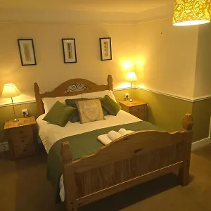st-quintin-arms-harpham.yorkshirehotels.net/